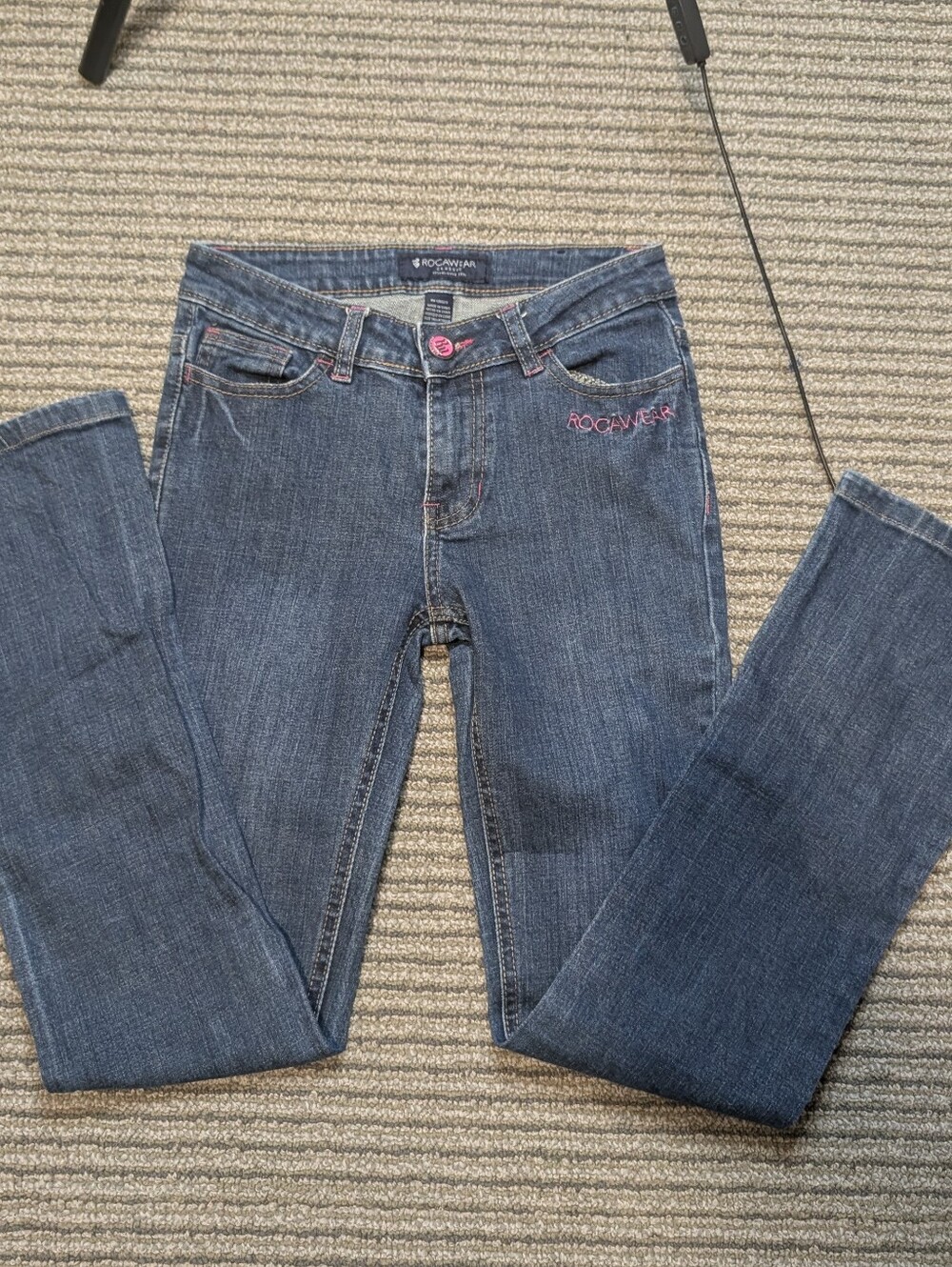 Rocawear girls Straight Low Rise Medium Wash Blue Denim Jeans 5-Pocket 1 girls j